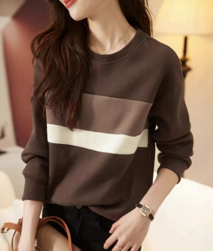Loose-Fit Fashion Sweater for Woman