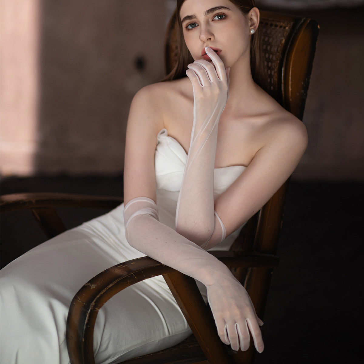 WG099 Pure White Flowing Tulle Dress
