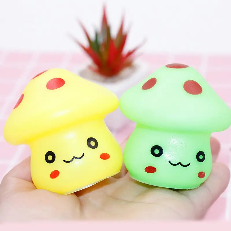 Mini LED Mushroom Night Light - Color Changing Decor